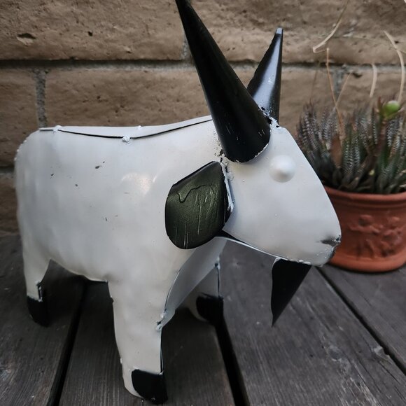 Goat Rustic Farmhouse Metal Art Yard Decoration Garden Statue 13" - Picture 1 of 5
